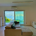 Bluelow Lakeview House * Dervio
